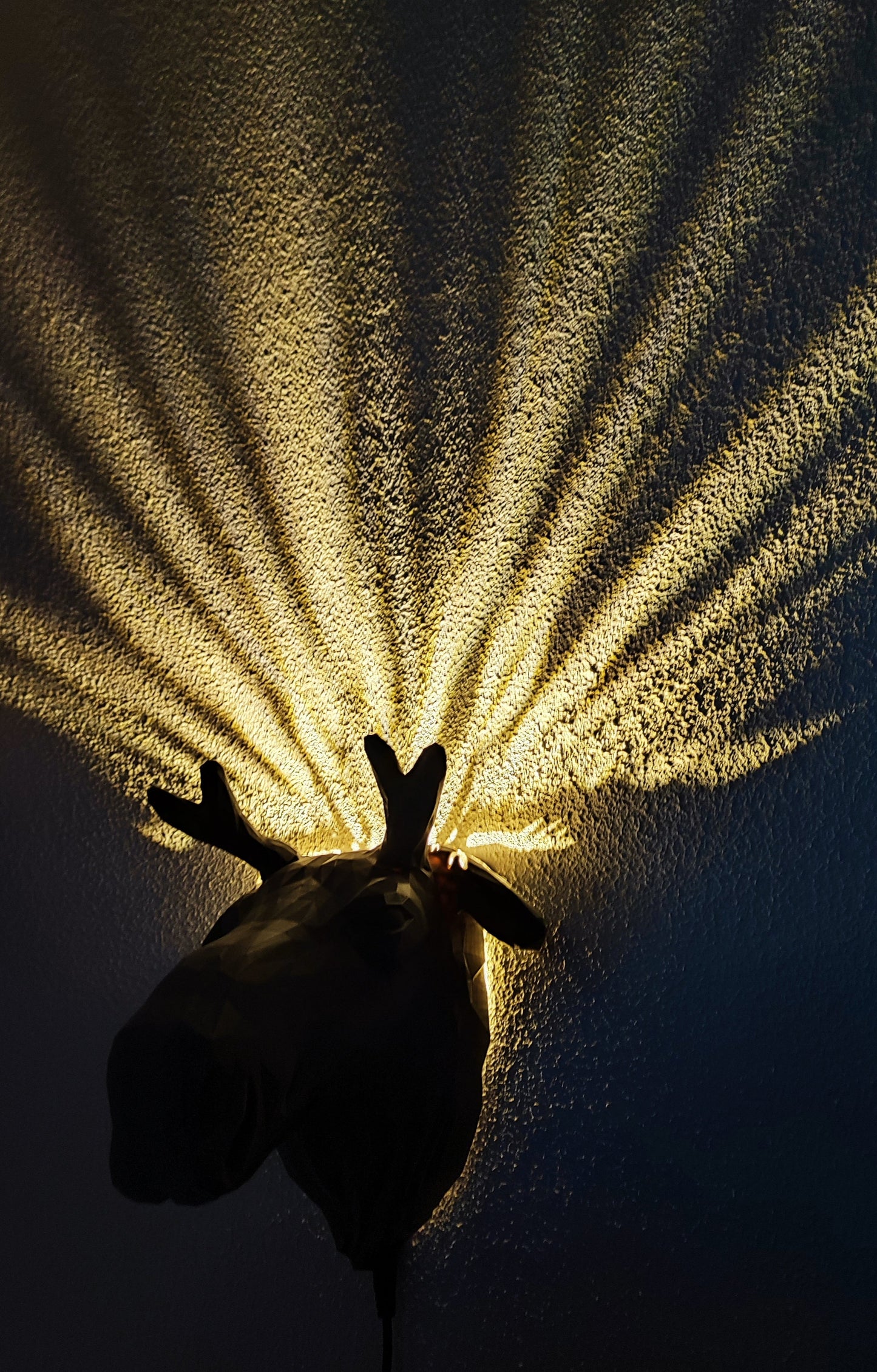Geweih des Lichts – 3D-Wandlampe "Elch“