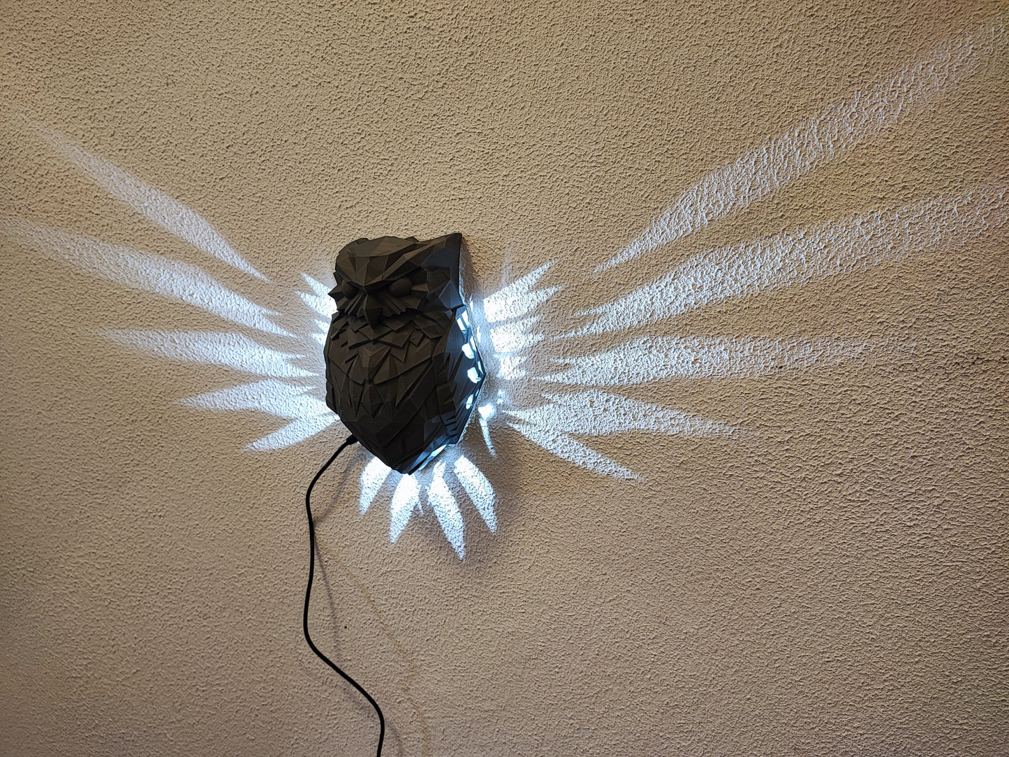 Weisheit des Lichts – 3D-Wandlampe "Eule"